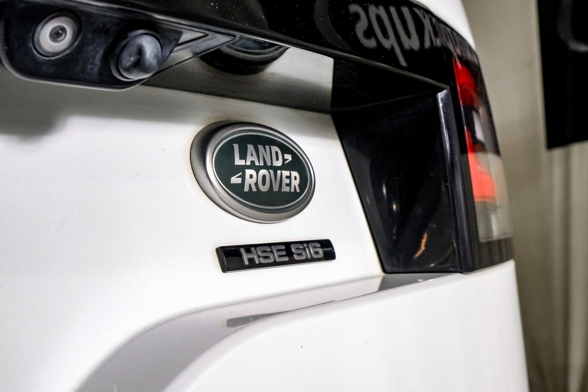 Used 2019 Land Rover Discovery HSE Luxury image 44