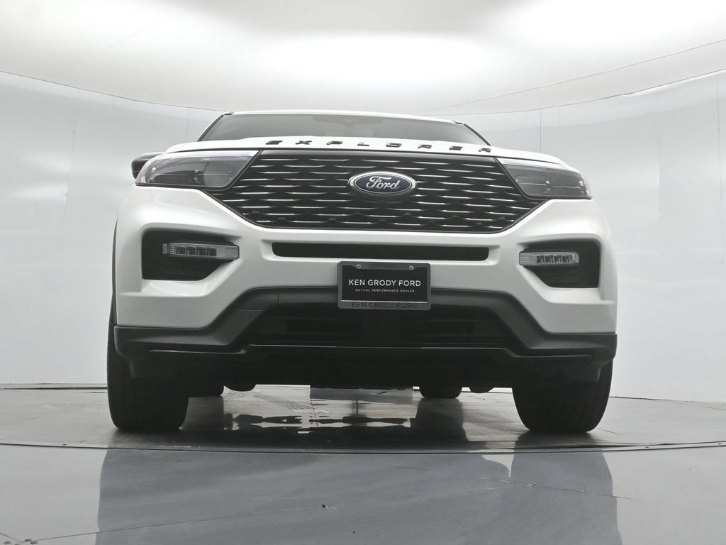 Certified 2023 Ford Explorer ST-Line w/ Class IV Trailer Tow Package RWD image 44