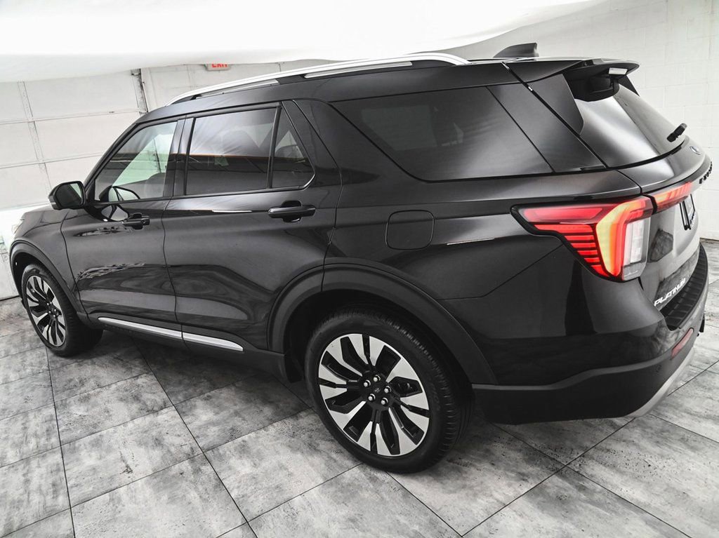 Used 2025 Ford Explorer Platinum w/ LUX Leather Package AWD/4WD image 4