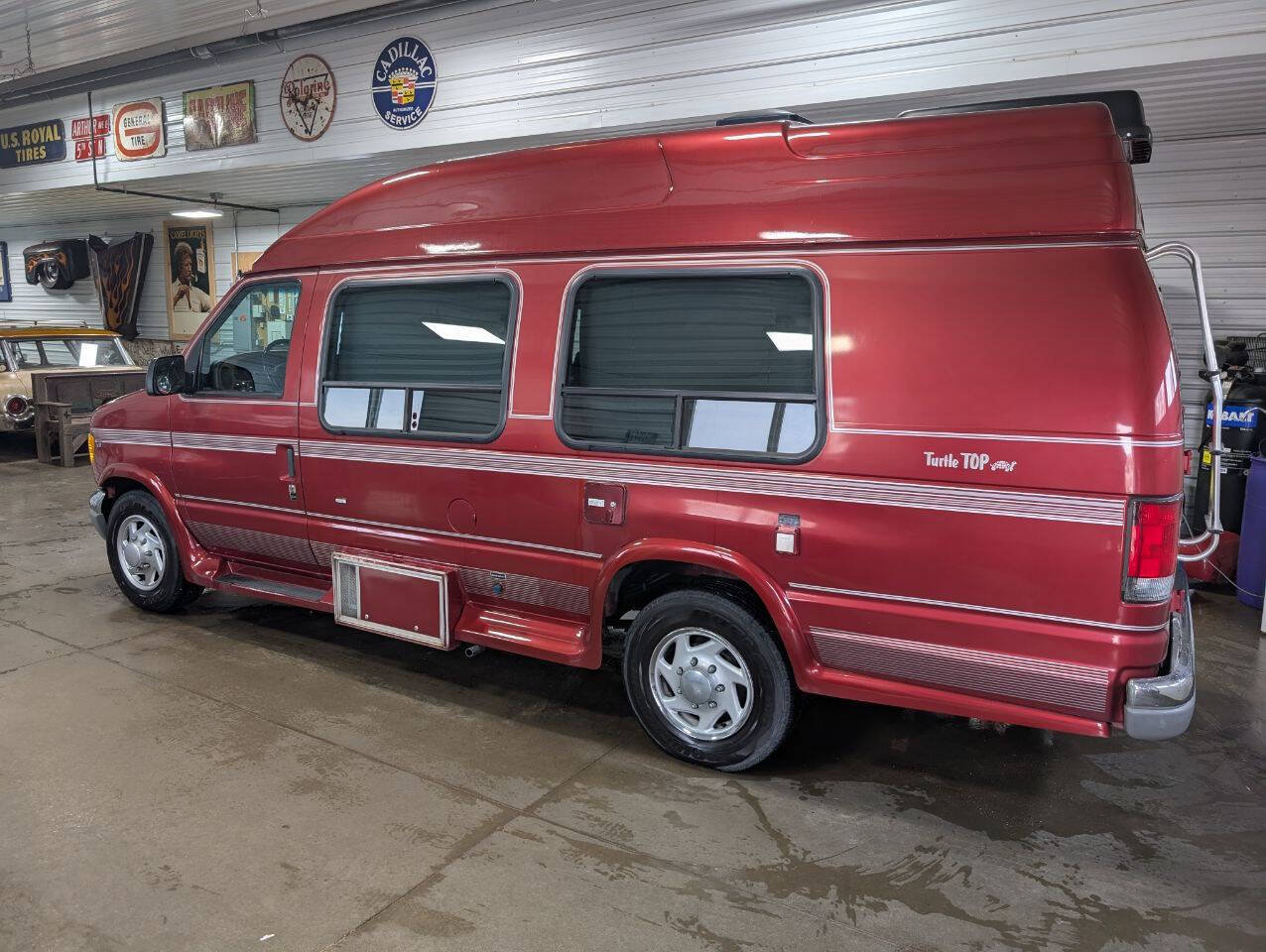 Used 1997 Ford E-250 and Econoline 250 Heavy-Duty Extended RWD image 6