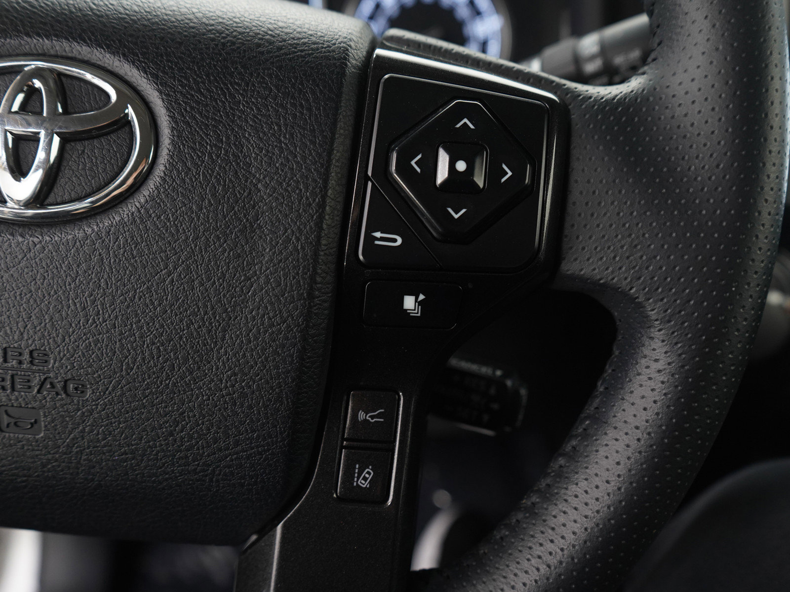 Used 2024 Toyota 4Runner TRD Off-Road image 28