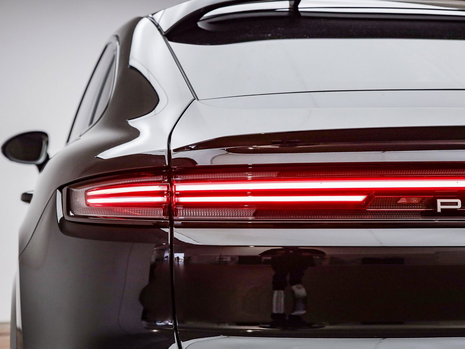 Used 2025 Porsche Cayenne S image 8