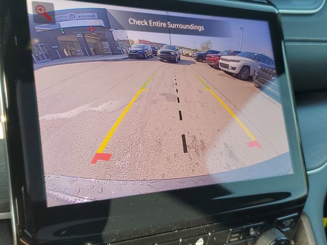 New 2025 Jeep Grand Cherokee Limited w/ Black Appearance Package image 11