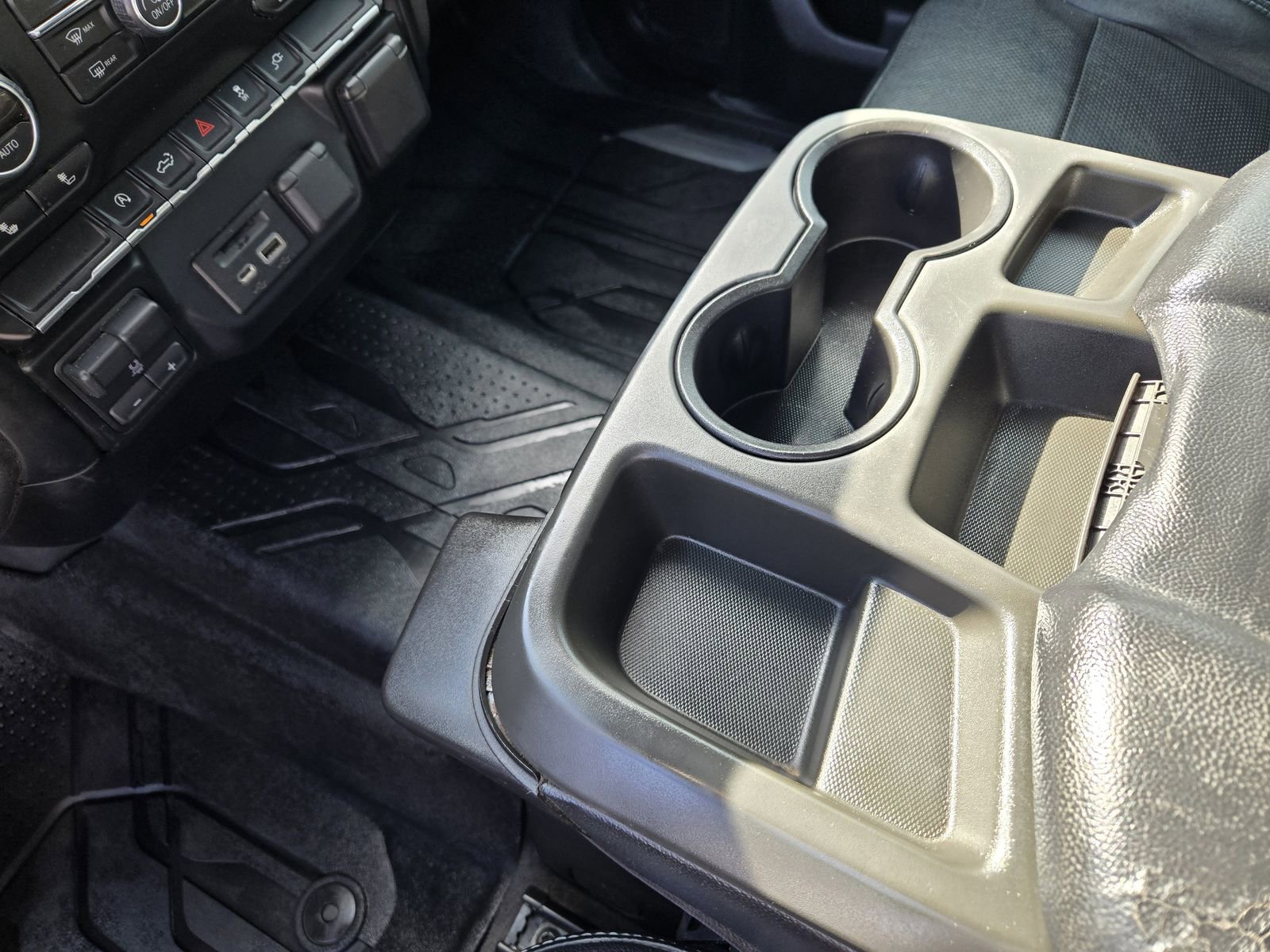 Used 2019 Chevrolet Silverado 1500 LT w/ Texas Edition image 17