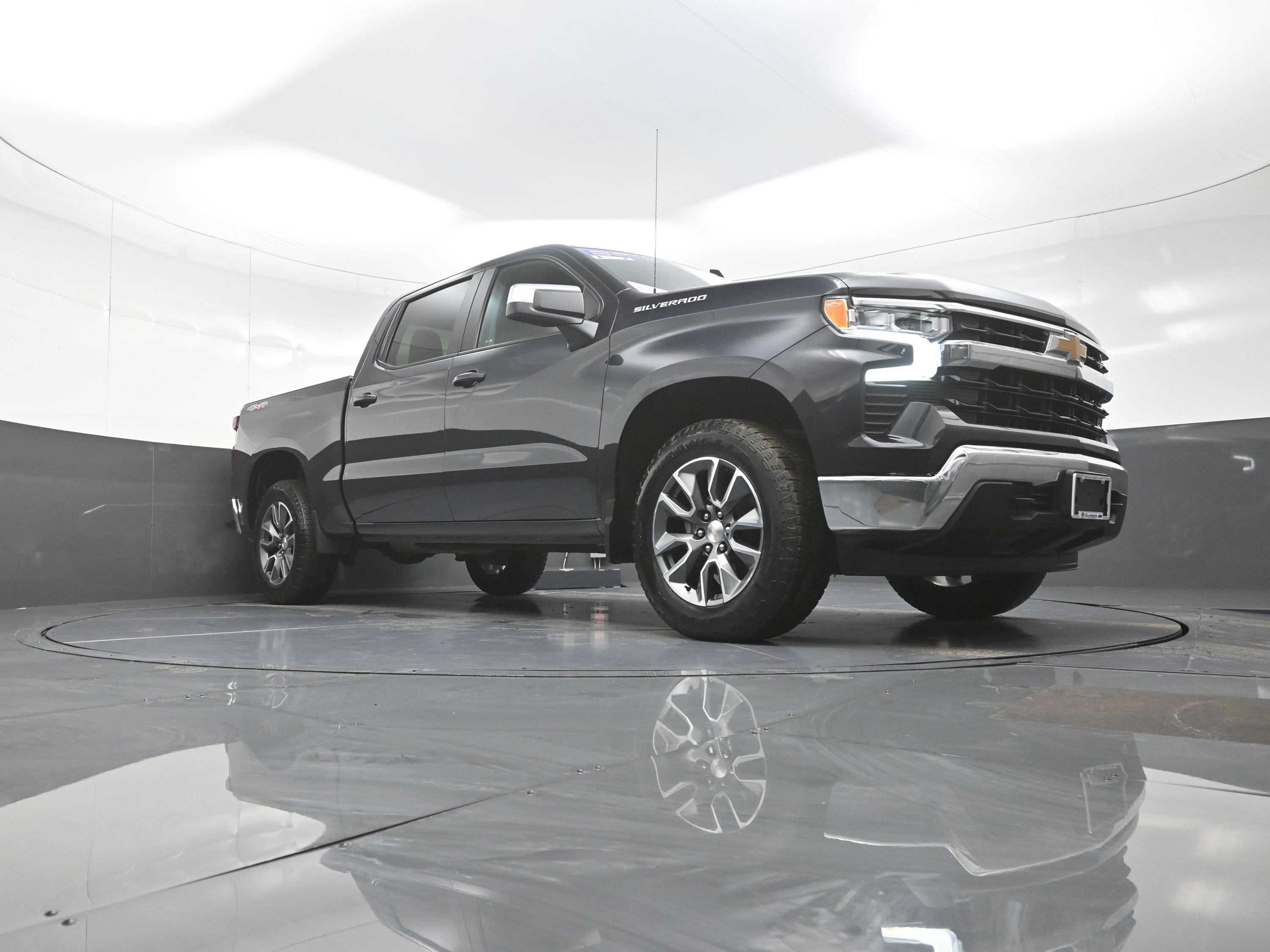 Used 2022 Chevrolet Silverado 1500 LT image 9
