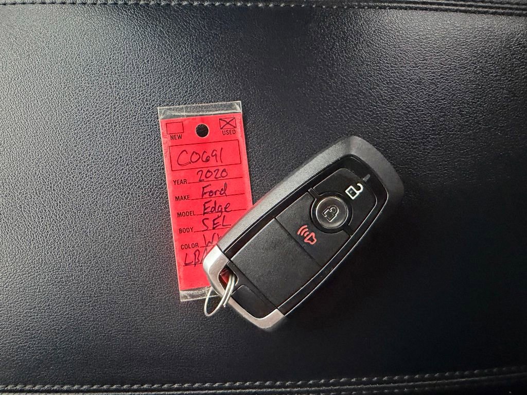 Used 2020 Ford Edge SEL AWD/4WD image 36