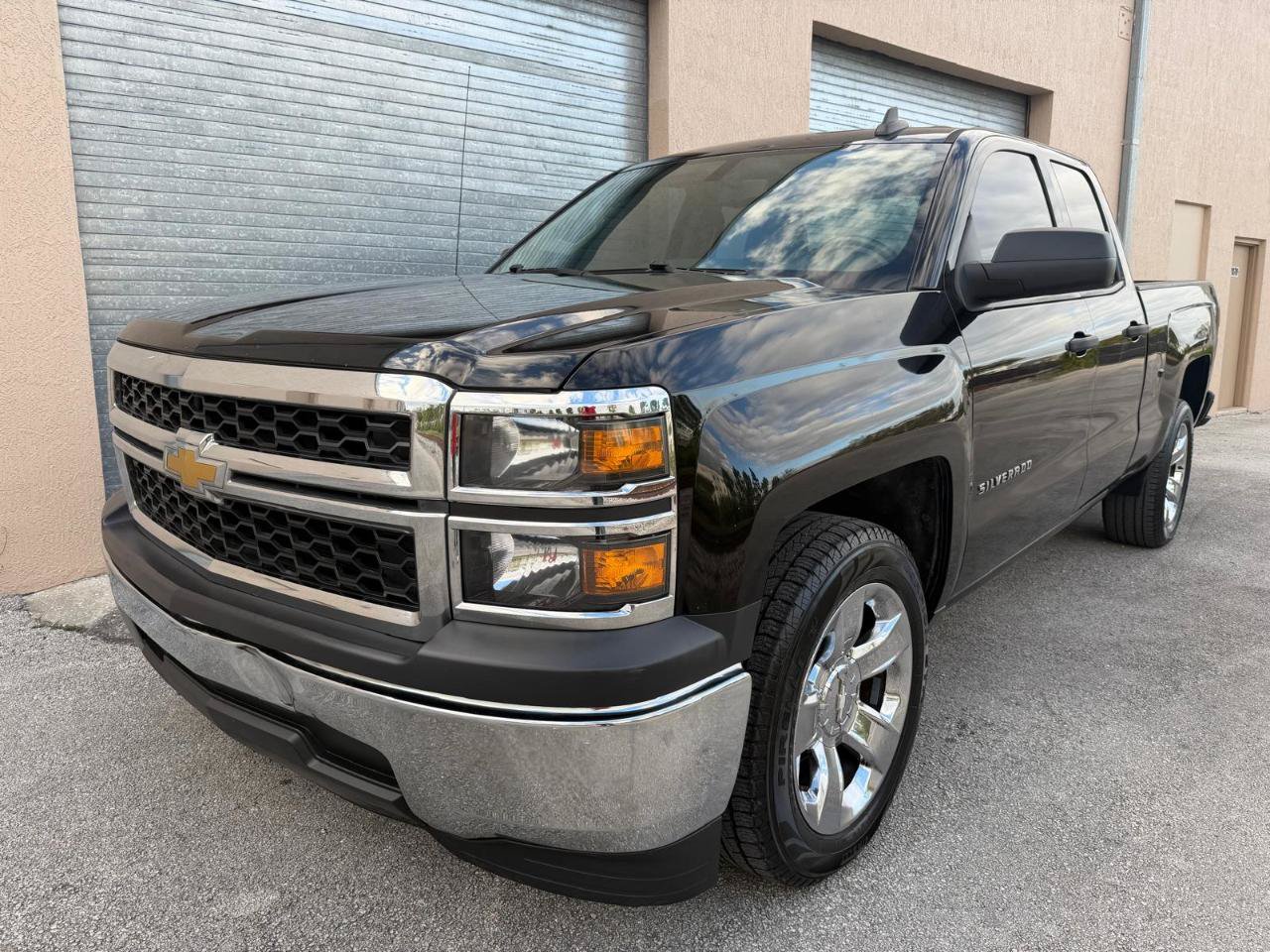 Used 2015 Chevrolet Silverado 1500 LS RWD image 2