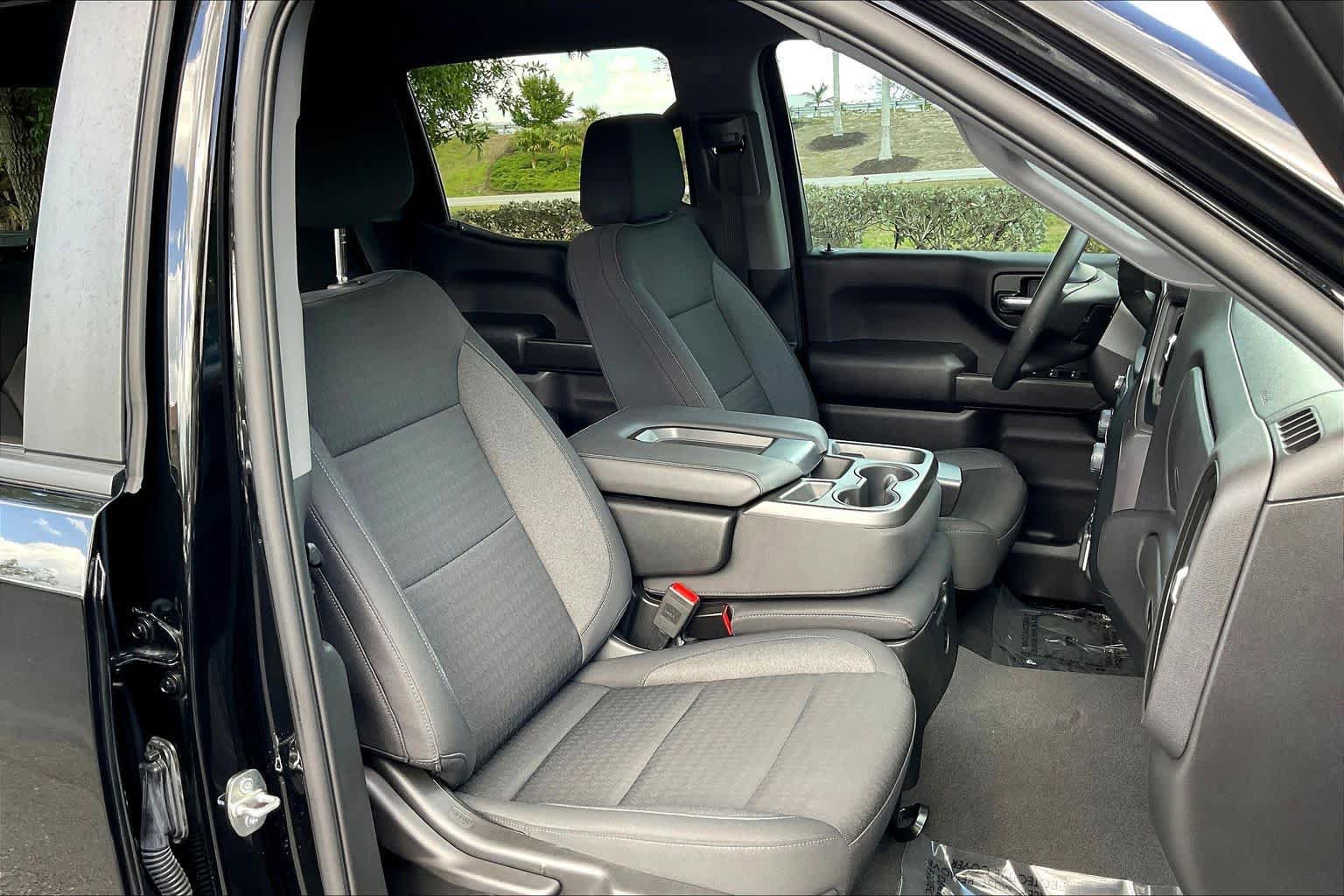 Certified 2023 Chevrolet Silverado 1500 Custom image 8