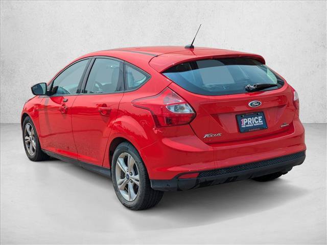 Used 2014 Ford Focus SE w/ SE Winter Package FWD image 7
