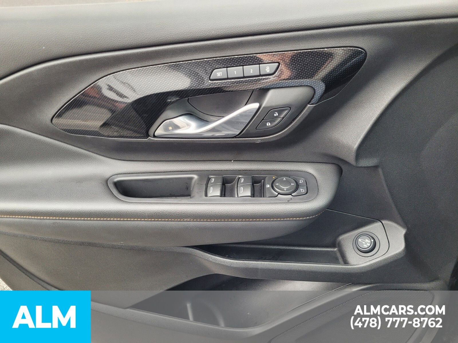 Used 2024 GMC Terrain AT4 image 27