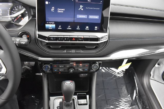New 2026 Jeep Compass Limited AWD/4WD image 12