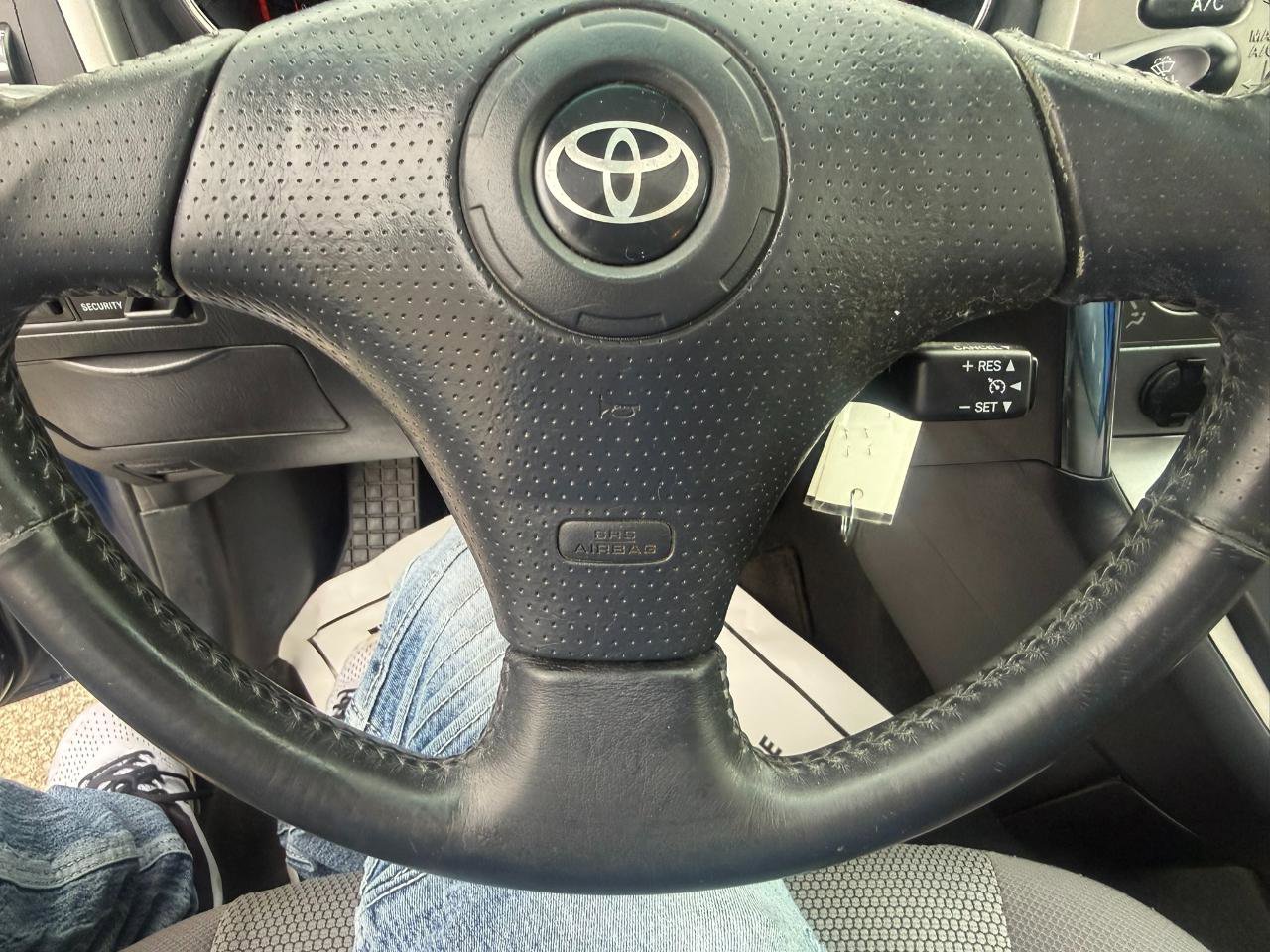 Used 2005 Toyota Matrix FWD image 8
