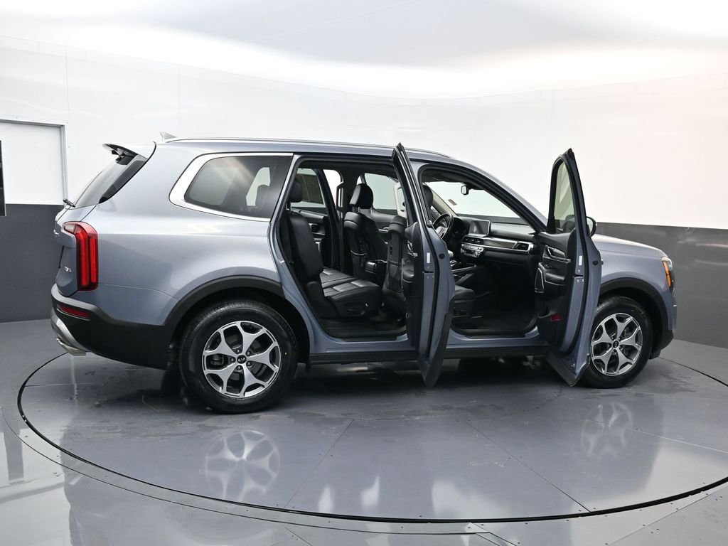 Used 2020 Kia Telluride EX image 22