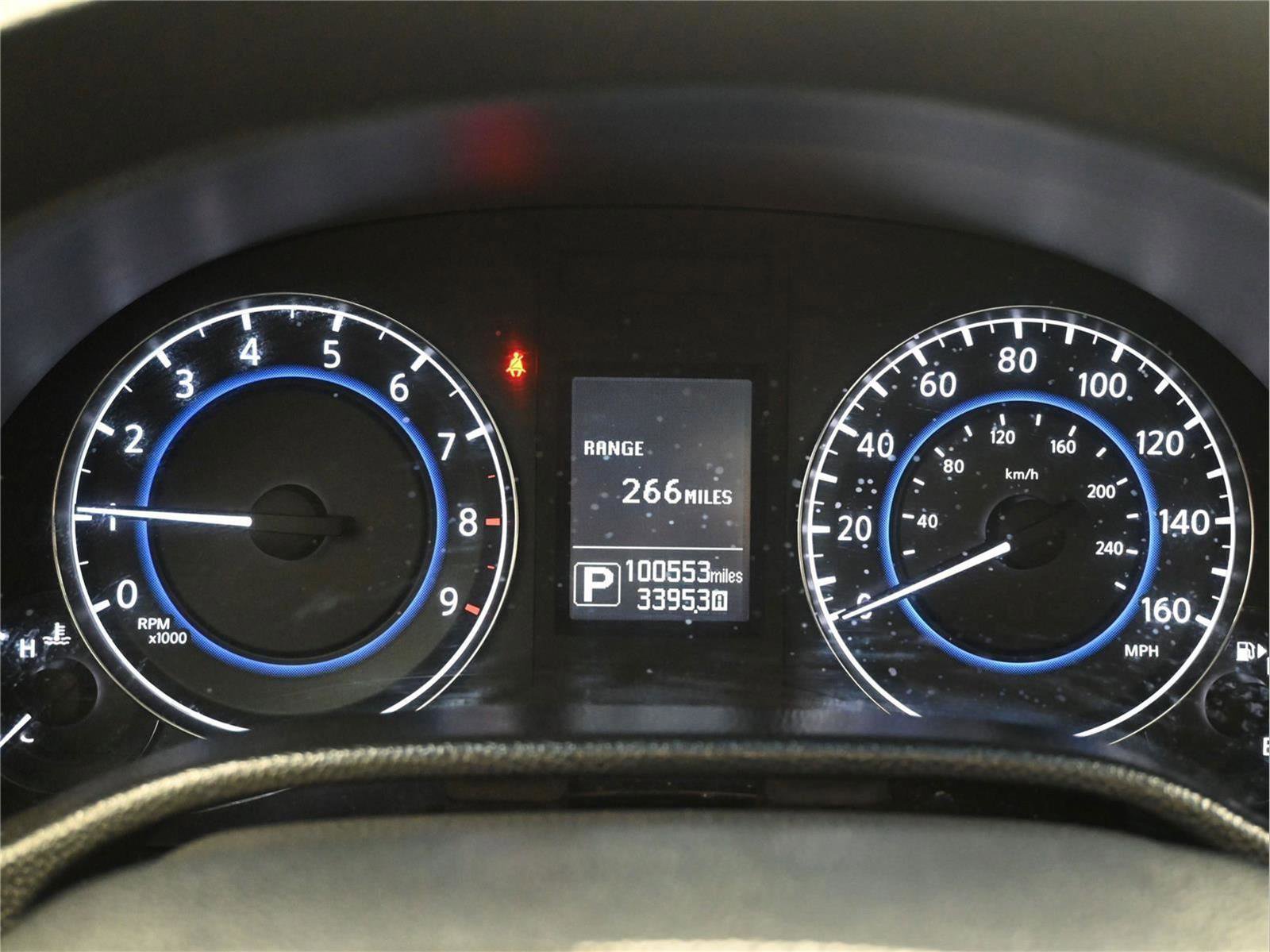 Used 2015 INFINITI Q60 AWD Coupe w/ Premium Package image 5