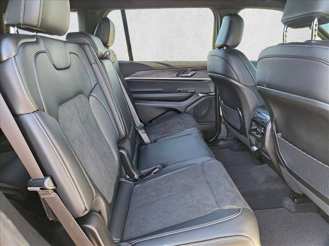 New 2026 Jeep Grand Cherokee L 4WD image 16