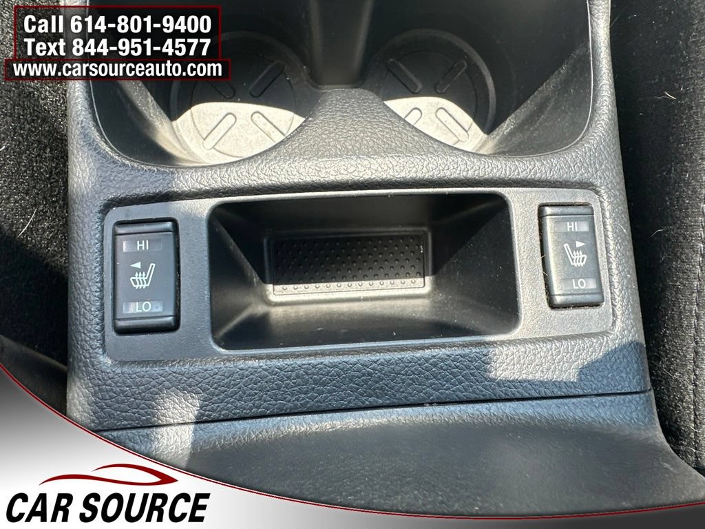 Used 2016 Nissan Rogue SV w/ SV Premium Package AWD/4WD image 19