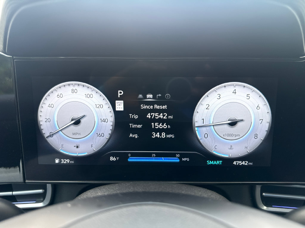 Used 2024 Hyundai Elantra Limited FWD image 21