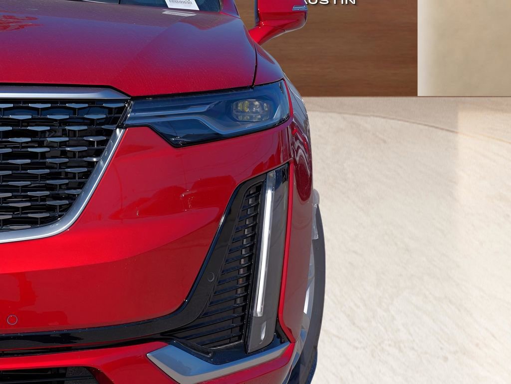 New 2025 Cadillac XT6 Luxury image 3