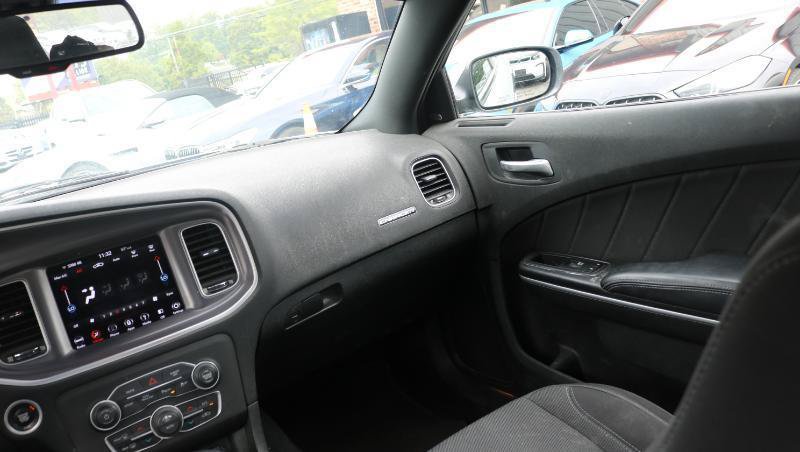 Used 2019 Dodge Charger SXT AWD/4WD image 20