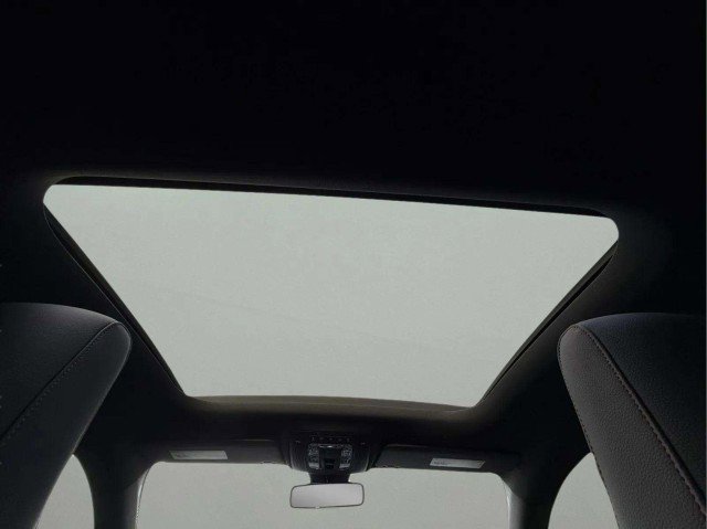 Certified 2023 Mercedes-Benz CLA 250 4MATIC image 16