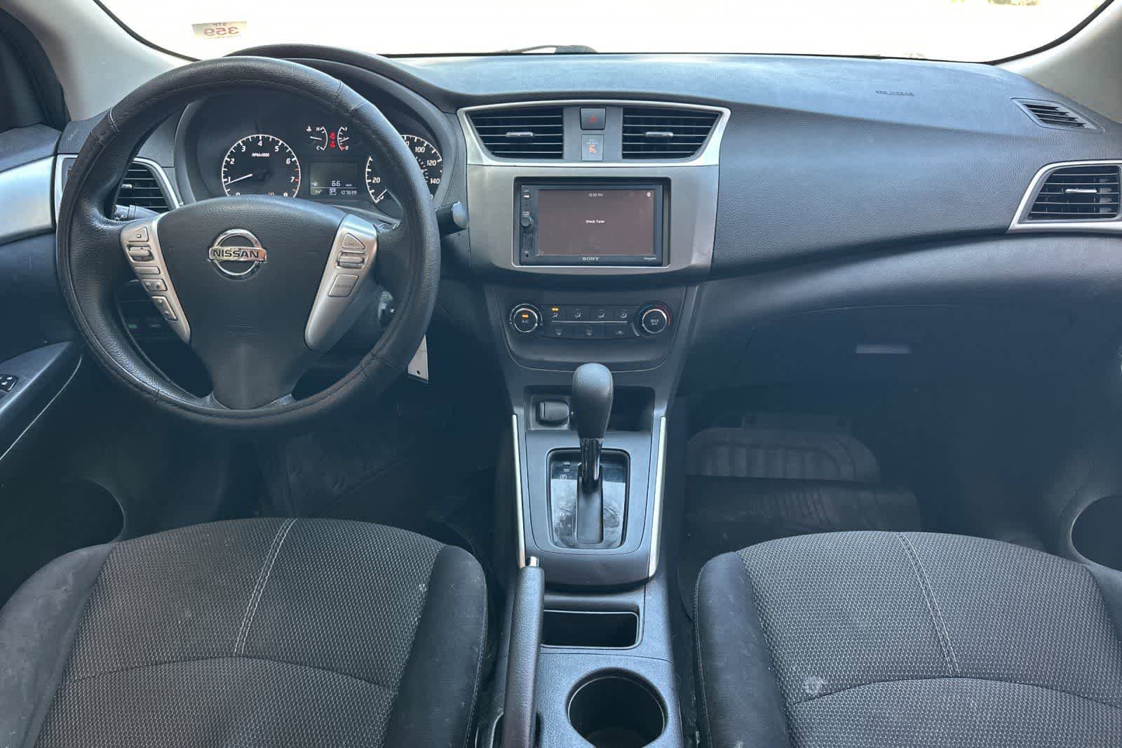 Used 2016 Nissan Sentra S image 4