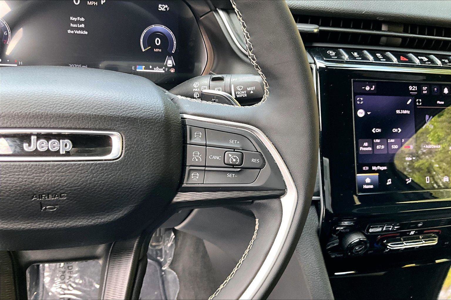 Certified 2025 Jeep Grand Cherokee Laredo X w/ Luxury Tech Group I AWD/4WD image 19