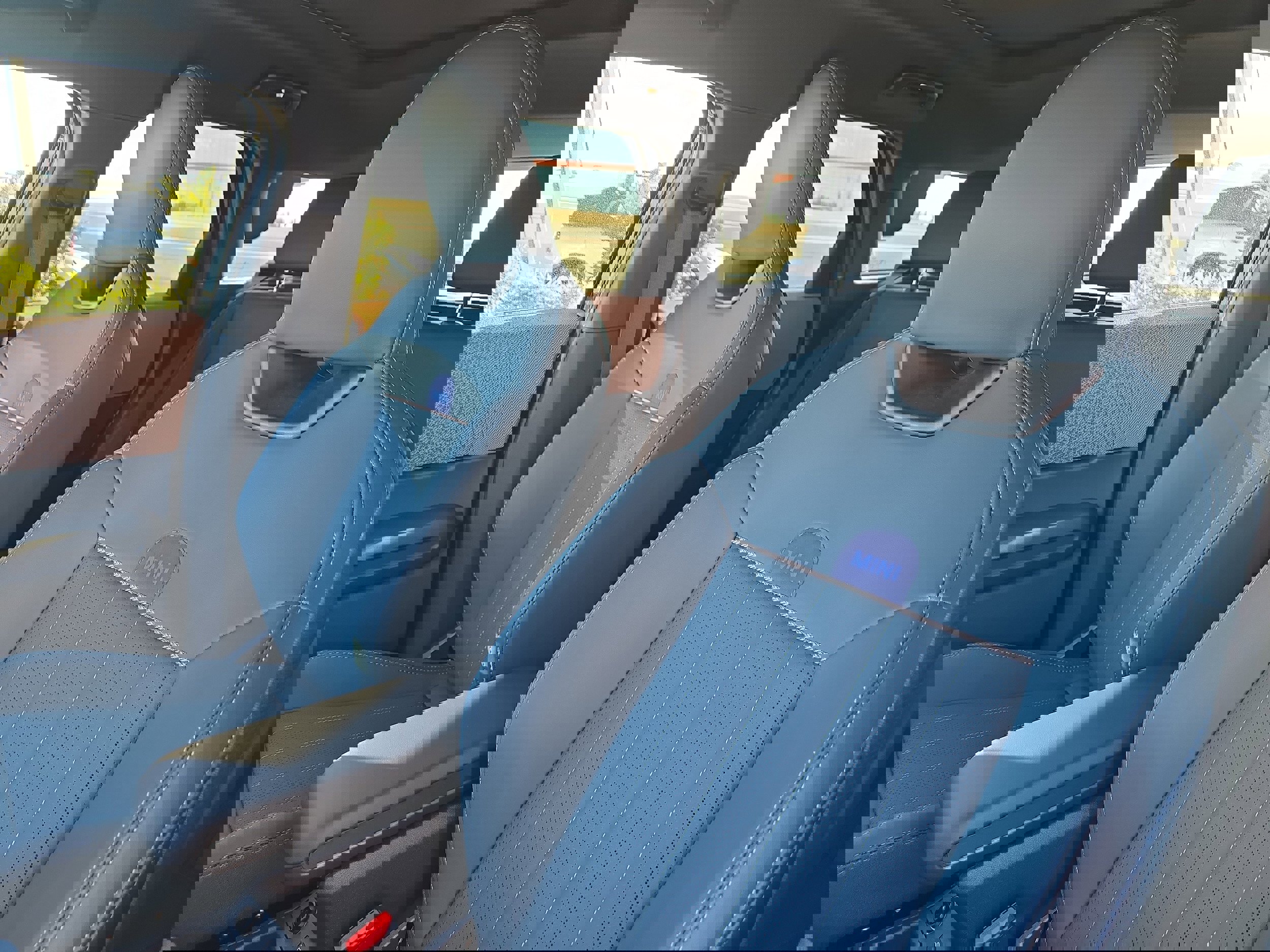 Certified 2025 MINI Cooper Countryman S w/ Comfort Package Max image 18