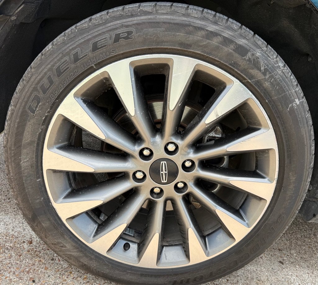 Used 2020 Lincoln Navigator L Reserve RWD image 28