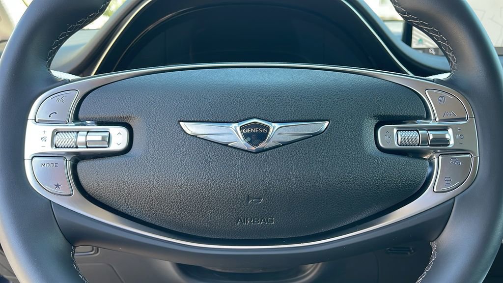 Used 2025 Genesis GV70 2.5T w/ Select Package image 23