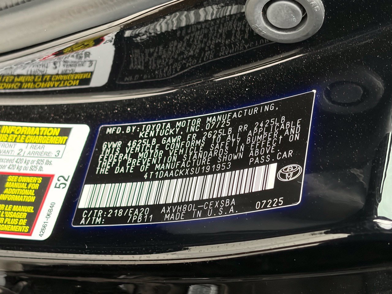 Used 2025 Toyota Camry SE FWD image 12