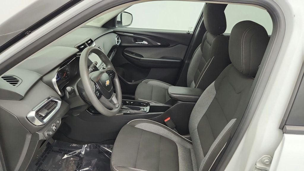 Used 2022 Chevrolet TrailBlazer LT AWD/4WD image 18