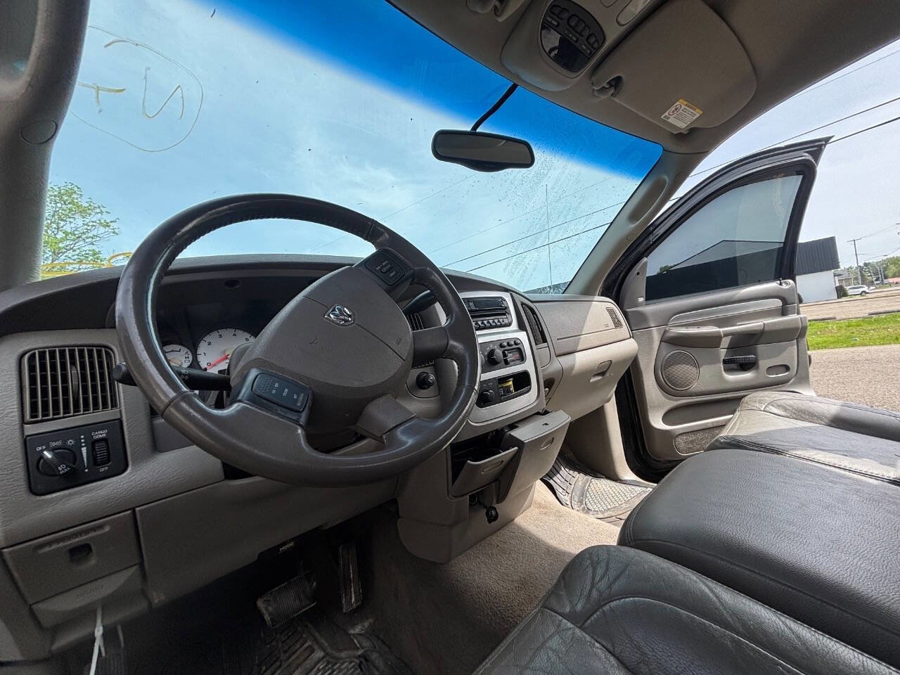 Used 2004 Dodge Ram 1500 Truck SLT w/ Security Group AWD/4WD image 7