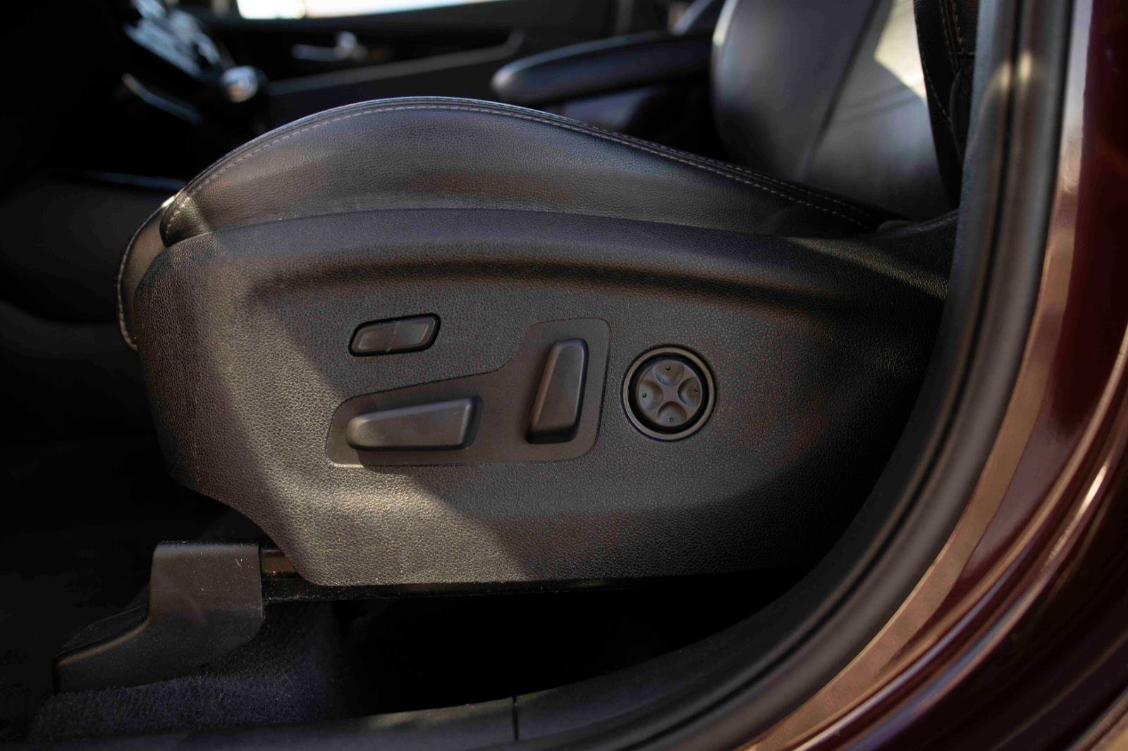 Used 2019 Kia Sorento SX image 13