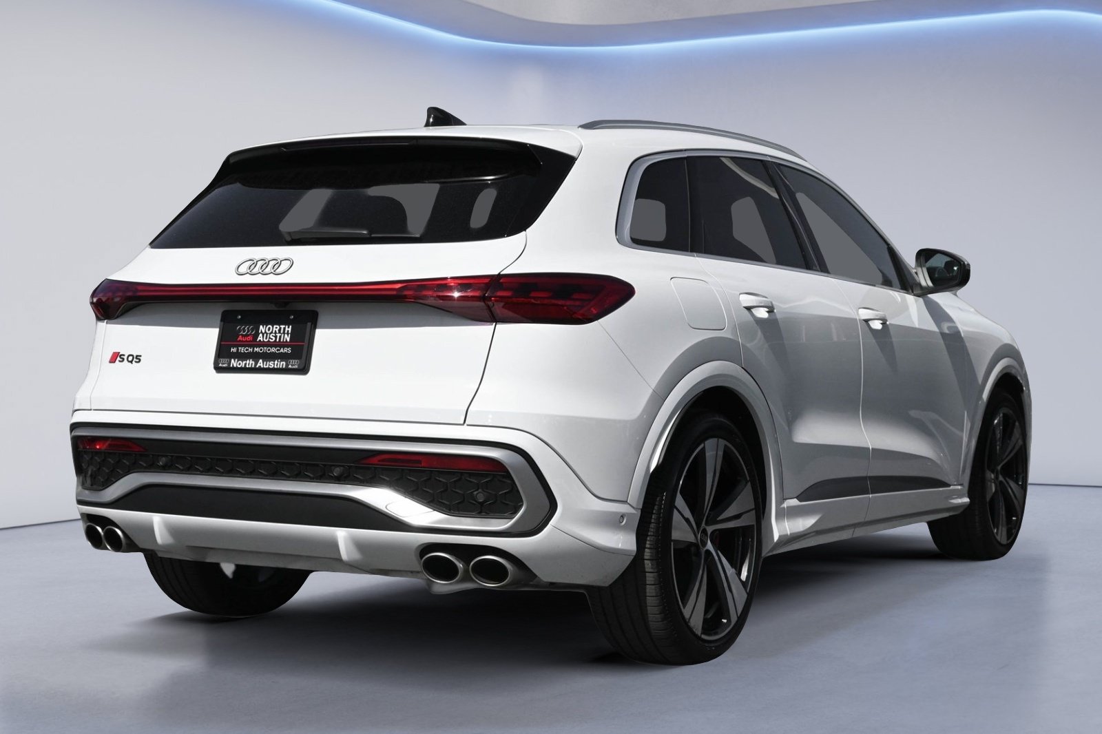 Certified 2025 Audi SQ5 Premium Plus w/ Premium Plus Package AWD/4WD image 3