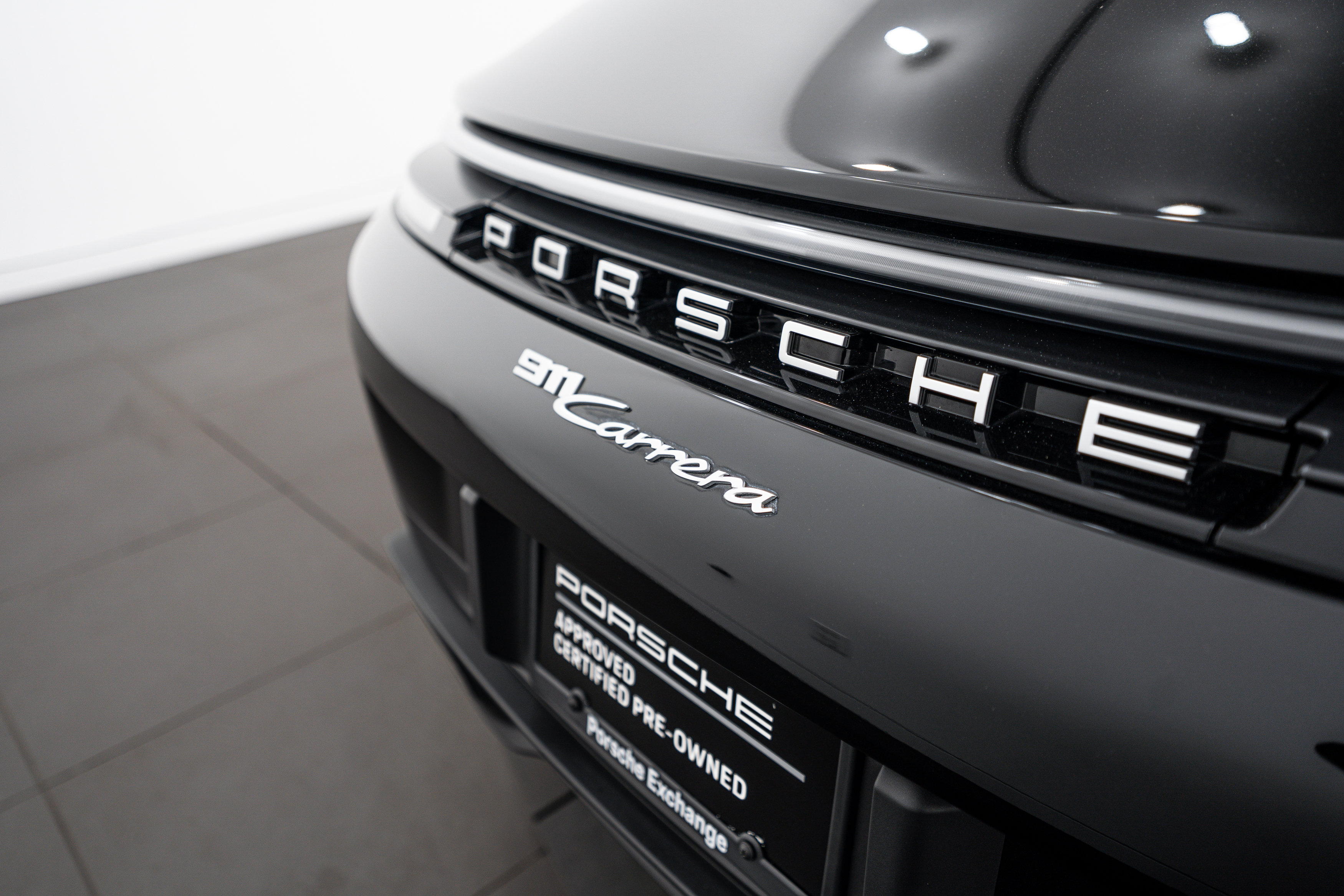 Certified 2025 Porsche 911 Carrera w/ Premium Package RWD image 25