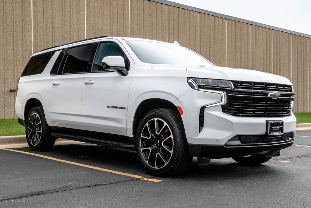Certified 2023 Chevrolet Suburban RST AWD/4WD image 2