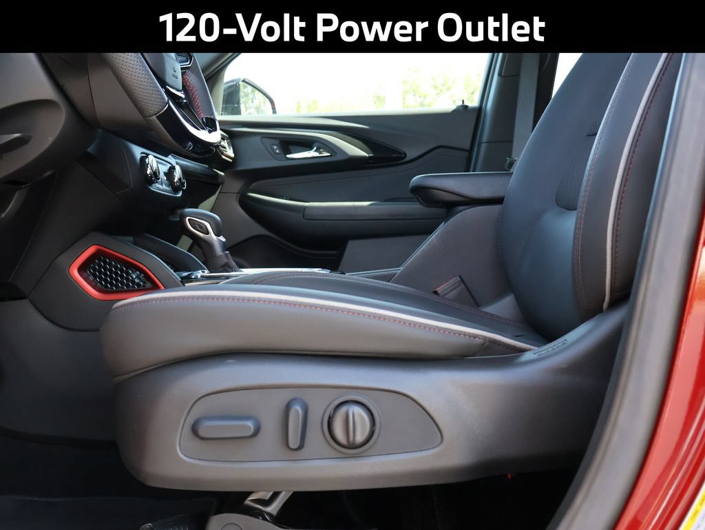 Used 2023 Chevrolet TrailBlazer RS w/ Convenience Package FWD image 9