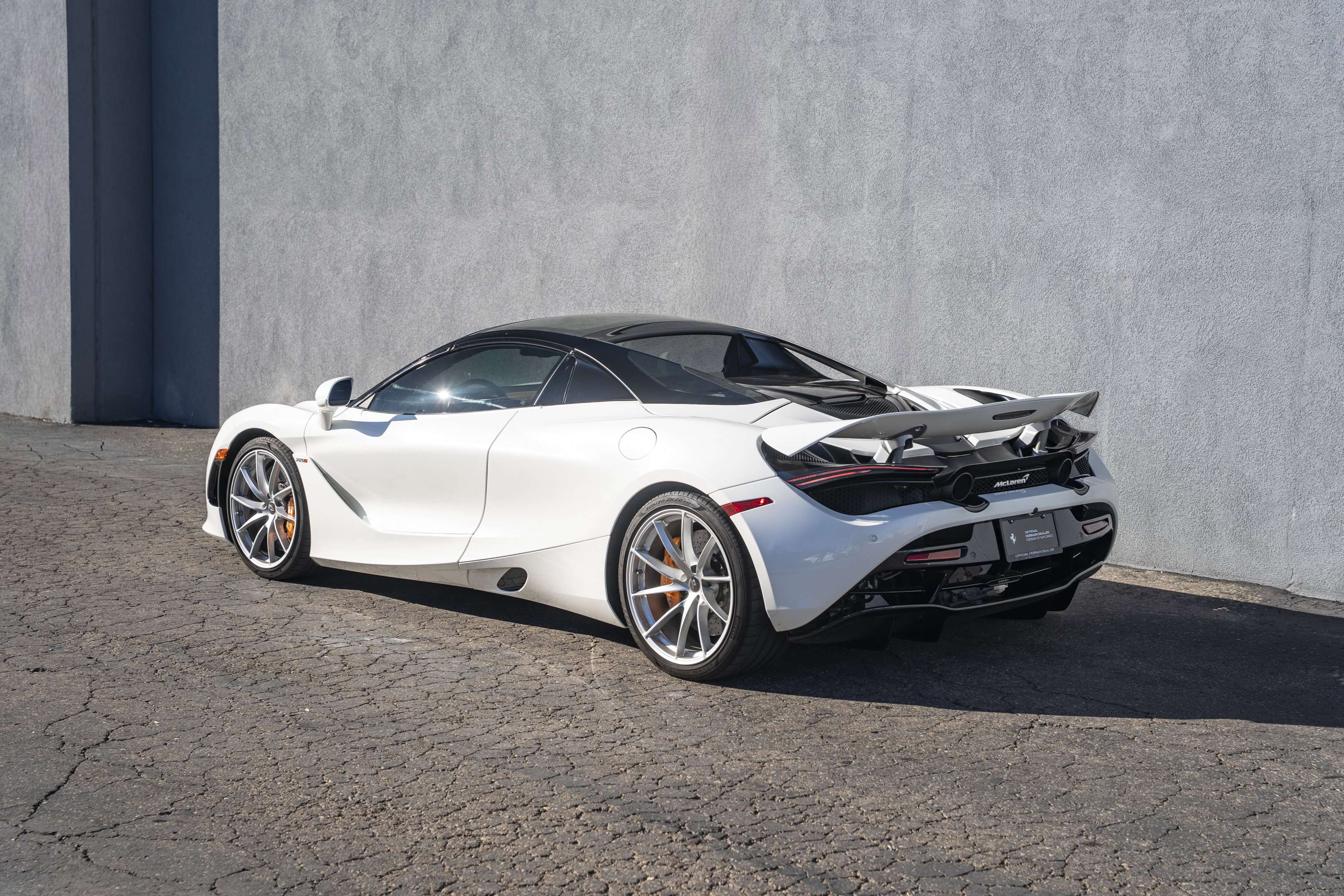 Used 2020 McLaren 720S Spider image 11