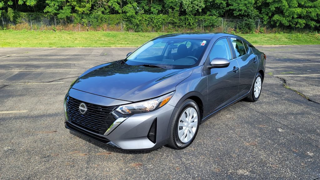 Used 2025 Nissan Sentra S FWD image 5
