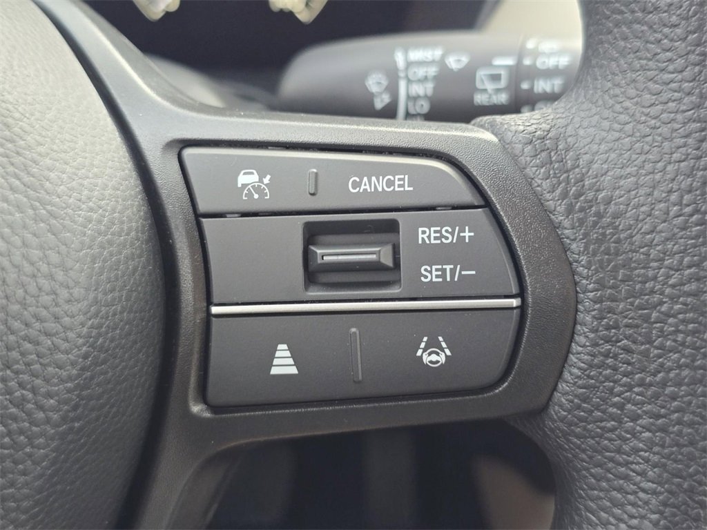 New 2026 Honda HR-V LX image 32