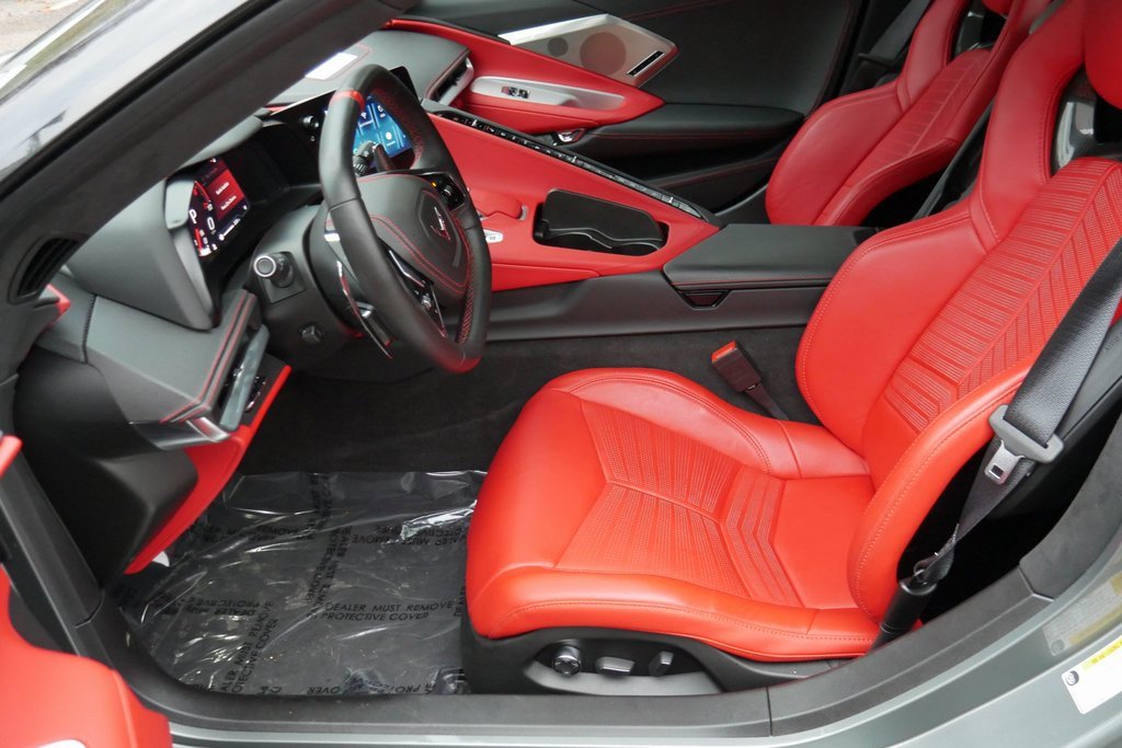 Used 2024 Chevrolet Corvette Stingray Premium Conv w/ Z51 Performance Package image 8