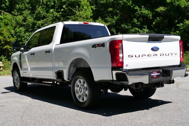 Used 2024 Ford F250 XLT w/ FX4 Off-Road Package image 13