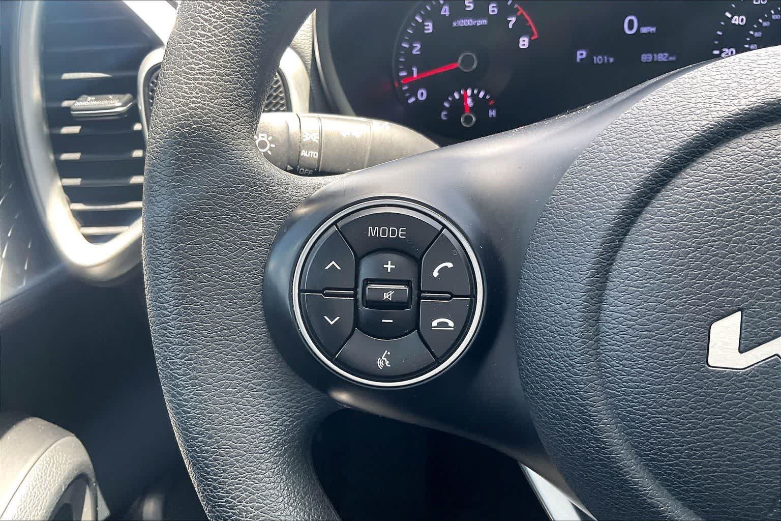 Used 2022 Kia Soul LX w/ Technology Package FWD image 22