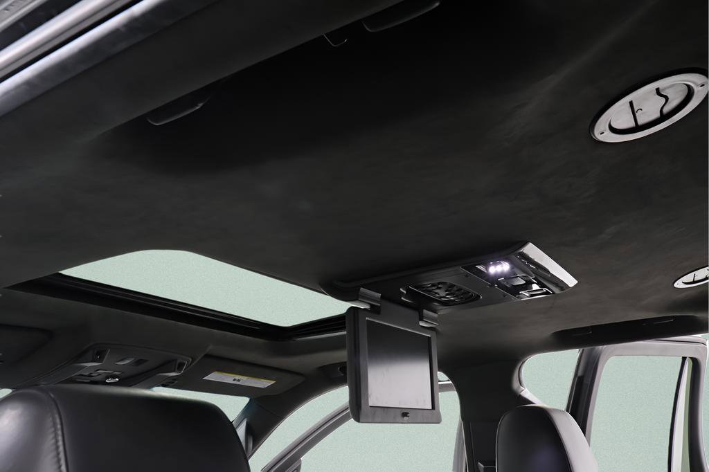 Used 2020 Cadillac Escalade Platinum image 9