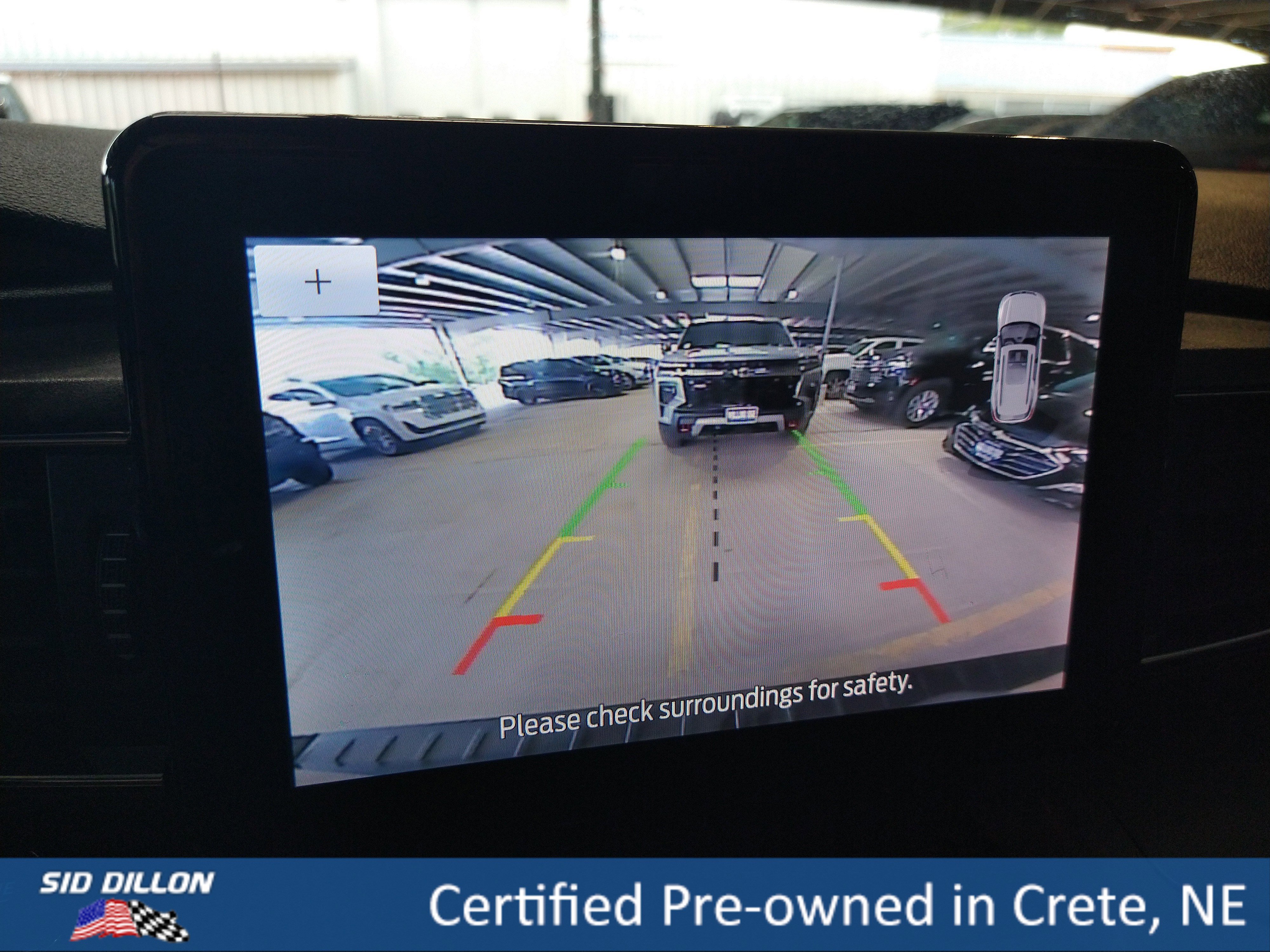 Used 2024 Ford Explorer XLT w/ Equipment Group 202A image 8