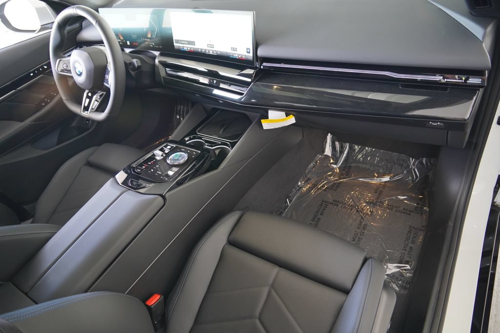 New 2026 BMW 530i w/ M Sport Package RWD image 14