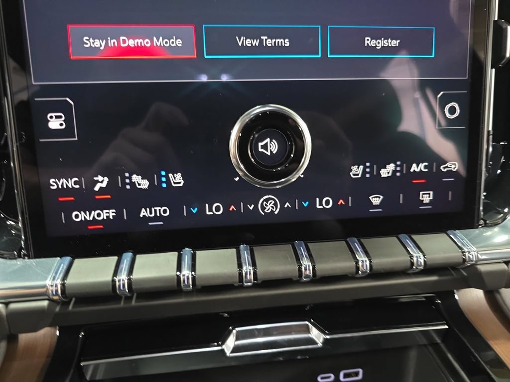 New 2026 GMC Yukon XL Denali w/ Advanced Technology Package AWD/4WD image 22