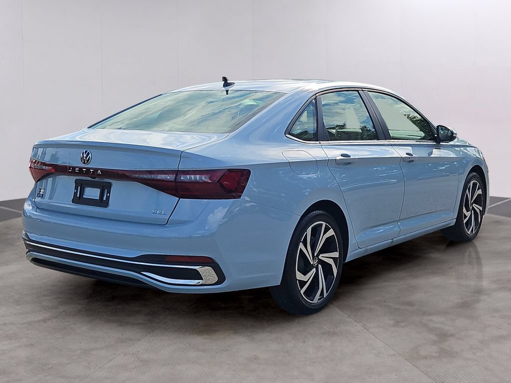 Used 2026 Volkswagen Jetta SEL FWD image 4
