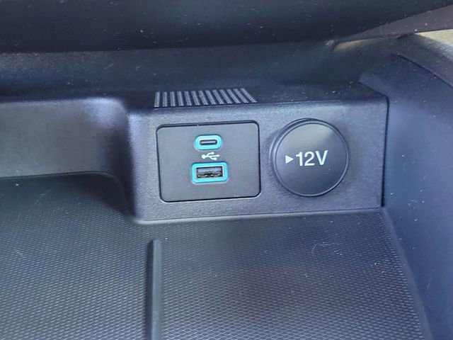 Certified 2022 Ford Escape Titanium w/ Class II Trailer Tow Package image 24