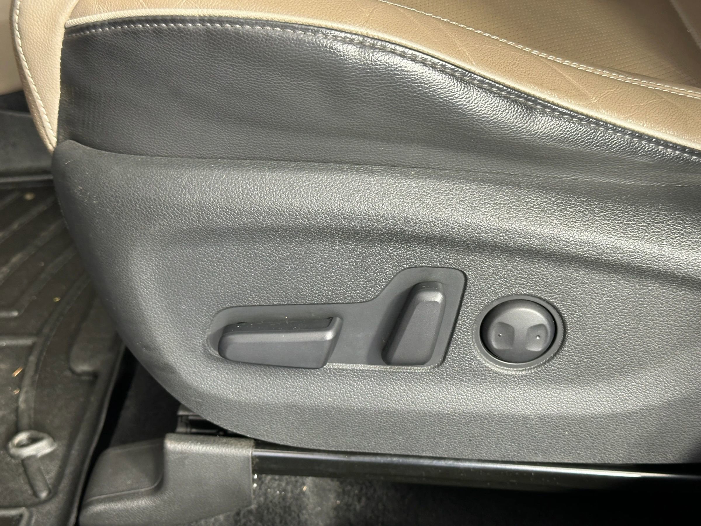 Used 2019 Hyundai Tucson Limited AWD/4WD image 21